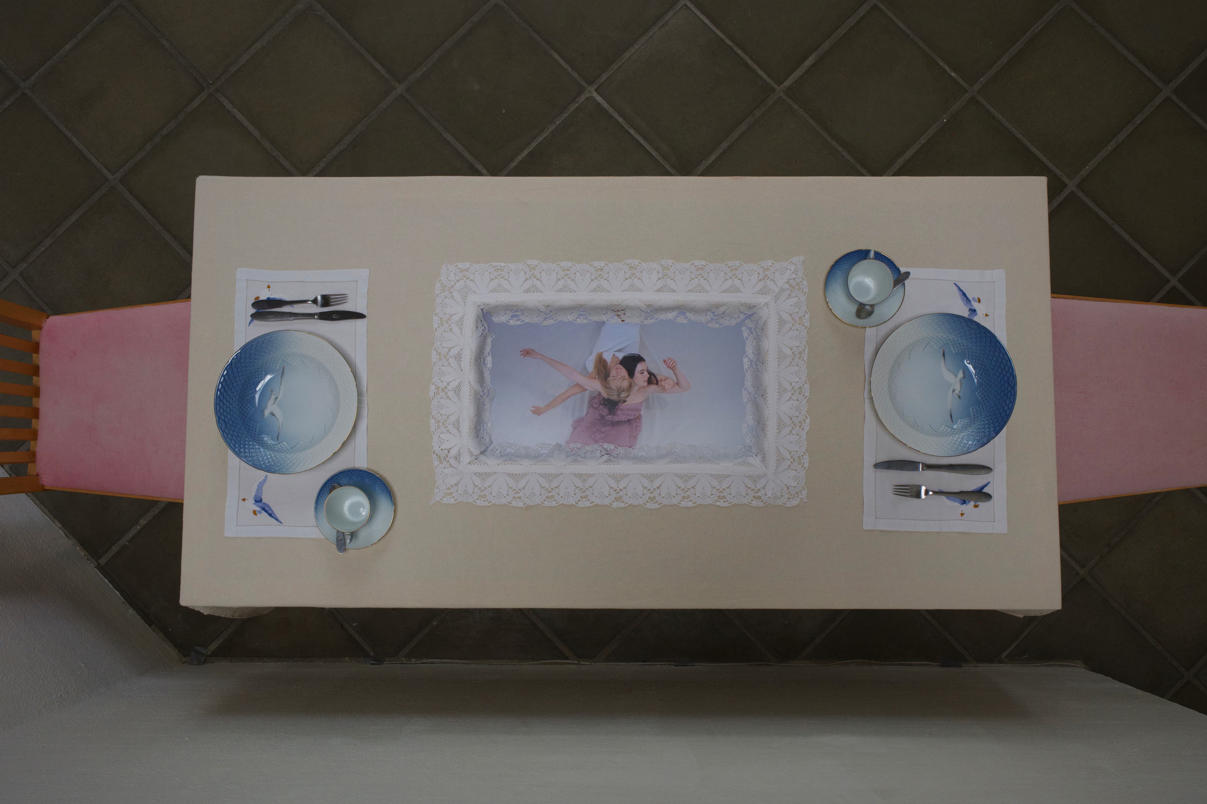 On table edit with davinci.jpg